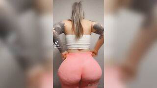 Sexy TikTok Girls: Probably not her real tiktok but damn #2