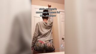 Sexy TikTok Girls: That side to side move got me. #4