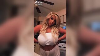 Sexy TikTok Girls: Heavy hangers #2