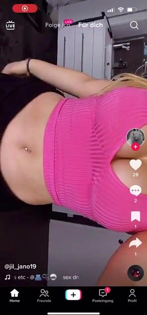 Love her massive tits ????