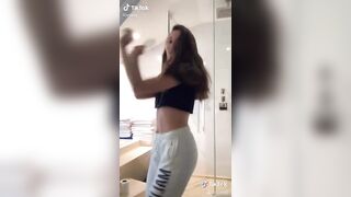 Sexy TikTok Girls: Nobra :) #3