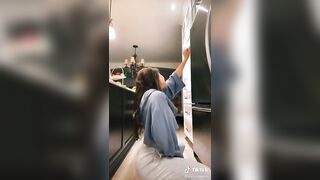 Sexy TikTok Girls: Wet hair don't care #4