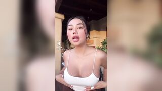 Sexy TikTok Girls: Ellerie (19) likes to thirst trap ♥️♥️♥️♥️♥️♥️ #1