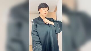 Sexy TikTok Girls: Cup runneth all over #3