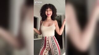 Sexy TikTok Girls: Curls are great #2