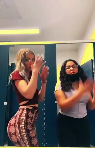 Blonde girl has a nice ass