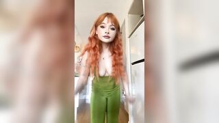 Sexy TikTok Girls: Juicy ginger jiggling her jugs #1