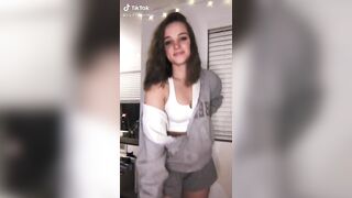 Sexy TikTok Girls: No one does Star Wars content like SydTheSenator #1