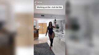 Sexy TikTok Girls: How fucking phat her Ass is #1