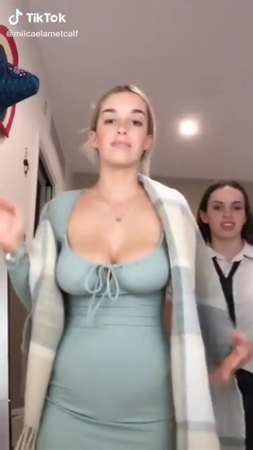 Loose fitting clothing