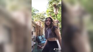 Sexy TikTok Girls: No bra tho #4