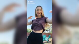 Sexy TikTok Girls: No bra dance #1