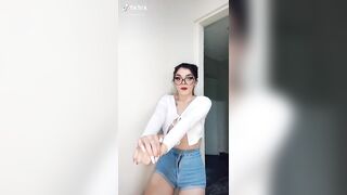 Sexy TikTok Girls: no bra club #2