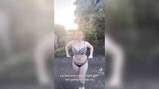 Sexy TikTok Girls: How is she allowed to be this milky #4