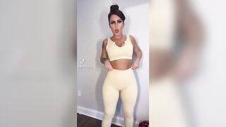 Sexy TikTok Girls: Curvy girl #4