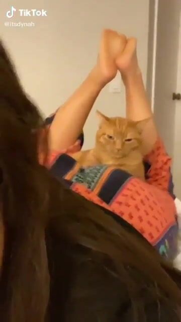 Pussy eating ass ????