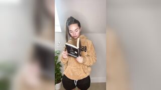 Sexy TikTok Girls: Girl, you don't read #1