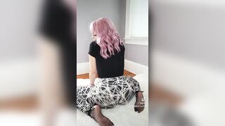 Sexy TikTok Girls: That muscle isolation though #4