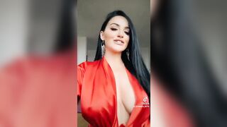 Sexy TikTok Girls: Should I throw this chair away ? #4