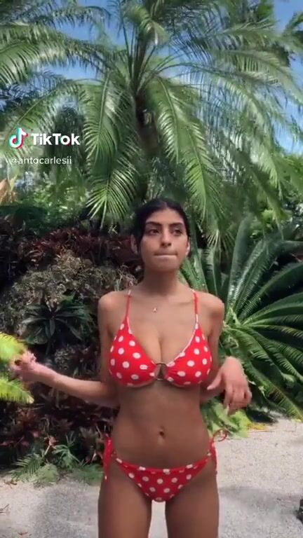 Such a shame she has a gimbal motion stabilization on her tater tots