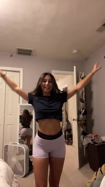 @yasminesams // Age: 18 // This trend keeps on giving ????????