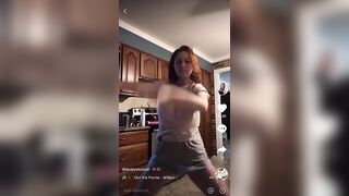 Sexy TikTok Girls: I don’t see enough of her on here #4