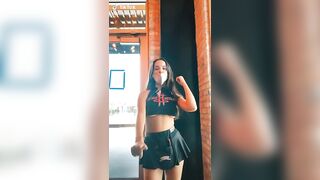 Sexy TikTok Girls: Everyone loves underboob #2