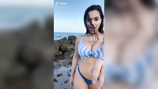 Sexy TikTok Girls: She’ll stay afloat with those #1
