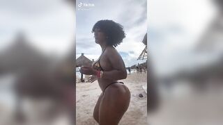 Sexy TikTok Girls: All oiled up #1