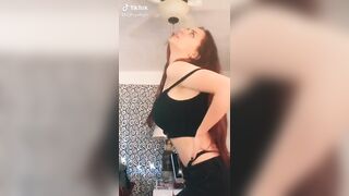 Sexy TikTok Girls: Showing off the tig bitties #2