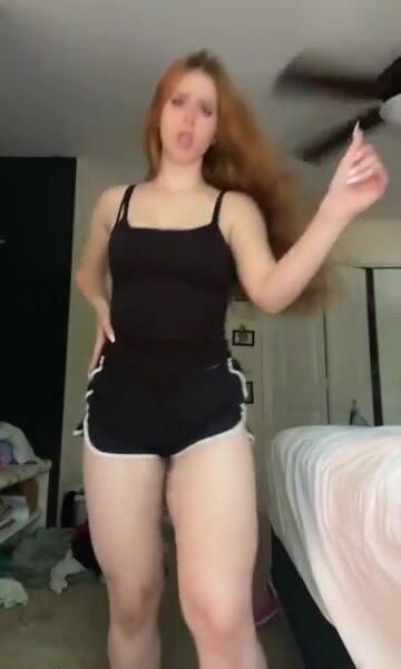 TikTok: @auttierheyn ???????? I’m surprised this redhead pawg isn’t getting the attention she deserves!