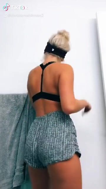 TikTok: @christen_rene // Age: 20 // Booty was THANGIN’ ong ????????