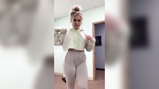 Sexy TikTok Girls: More narcissistic booty girl #1