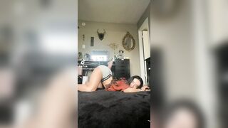 Sexy TikTok Girls: Showing off her arch #2