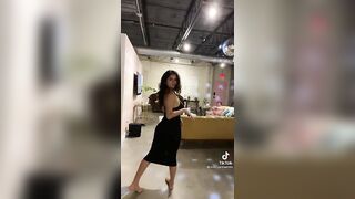 TikTok Tits: Can I get a little commotion for the cleavage #4