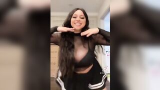 TikTok Tits: @itscayyaytt #4