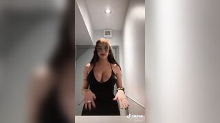 TikTok Tits: Filmed In A Zizzi Toilet, Idc The Dance♥️♥️ #4