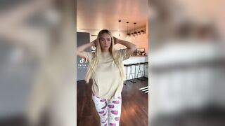 TikTok Tits: @onlineg1rl #2