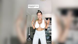 TikTok Tits: Kikiistiktok #4