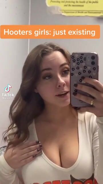 Hooters girl