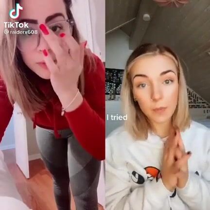 Girl on the left is thick as fuck????