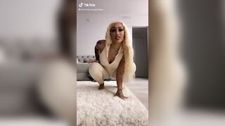 TikTok Thot: Her shit go crazy! #1