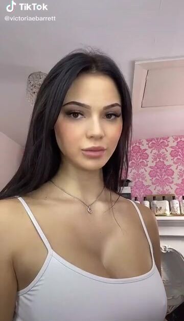 Sexy librarian glasses ????