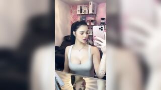 TikTok Thot: Cannot maintain eye contact #4