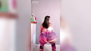 TikTok Ass: This needs to become a viral trend #2