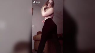 TikTok Ass: She’s not wearing anything under those leggings♥️♥️ #1