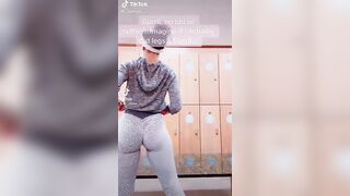 TikTok Ass: GOOD GAWD!! DEM CAKES!! #1