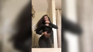 Moving like water ???????? @tashhbabyy