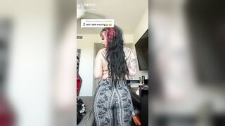 TikTok Ass: Oh it's definitely moving #4