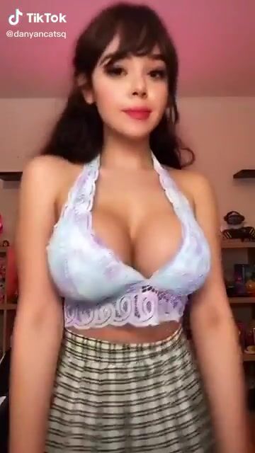 Dammn she got so much talents